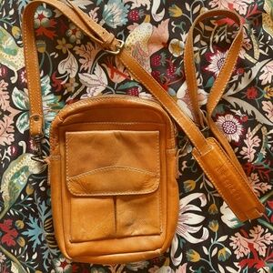 ELLINGTON TRAVEL SHOULDER BAG